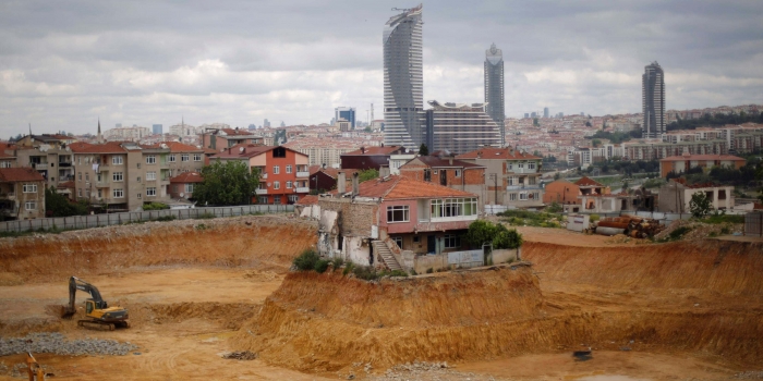 Polat'tan uyarı: Önüne gelen inşaat yaparsa...