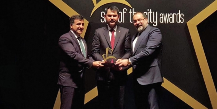 Evora İzmir'e En İyi Mimari Tasarım ödülü