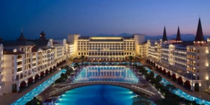 Mardan Palace Titanic Grubu'na kiralandı