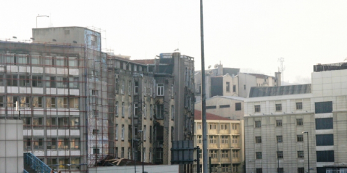 Eminönü'nün Pisa Kulesi: Her an çökebilir