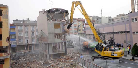 Riskli Binaların Yıkımı Bağcılar Kentsel Dönüşüm