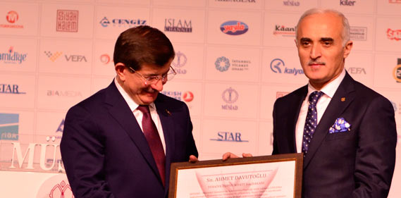Ahmet Davutoğlu ve Nail Olpak Ahmet Davutoğlu ve Nail Olpak