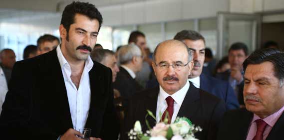 Kenan İmirzalıoğlu Kenan İmirzalıoğlu