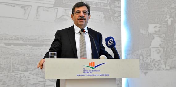 Çevre ve Şehircilik Bakanı İdris Güllüce Çevre Bakanı İdris Güllüce