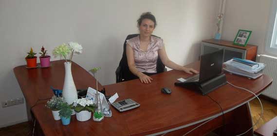 EVA Gayrimenkul Değerleme Danışmanlık A.Ş. İzmir Şube Bölge Müdürü Filiz Akkaya EVA Gayrimenkul Değerleme Danışmanlık A.Ş. İzmir Şube Bölge Müdürü Filiz Akkaya