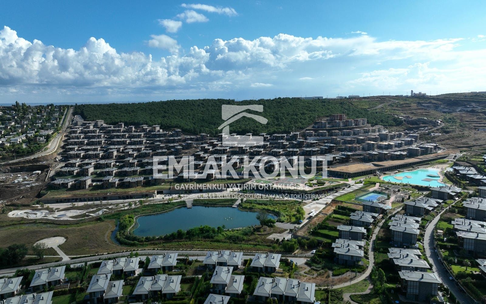DÜŞLER VADİSİ
