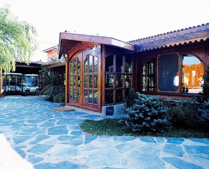 adnan-oktarin-ciftlik-evi-1472478871-1