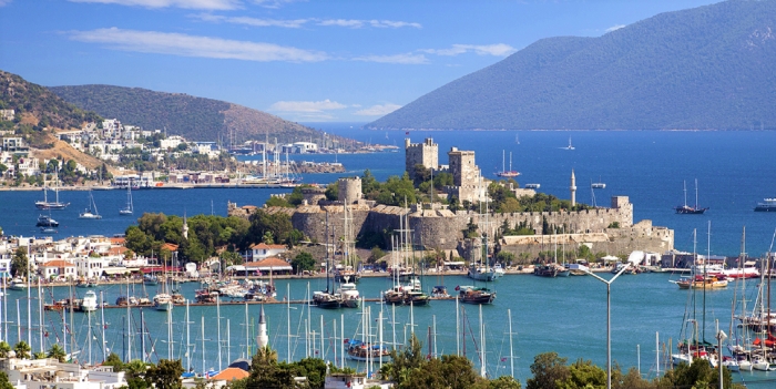 Ağaoğlu'ndan isteyen herkese Bodrum'da ev