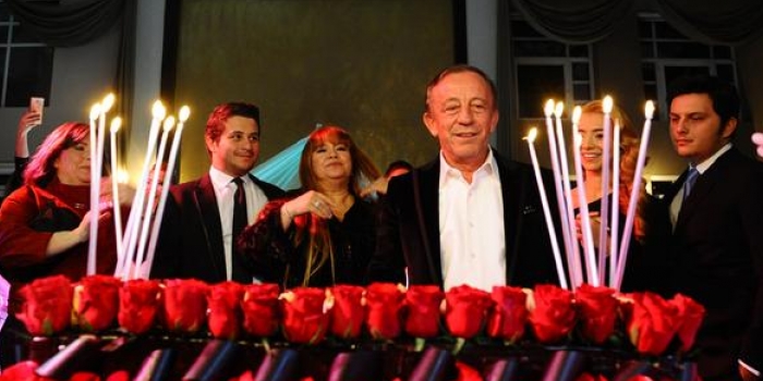 Ali Ağaoğlu'na sürpriz doğum günü