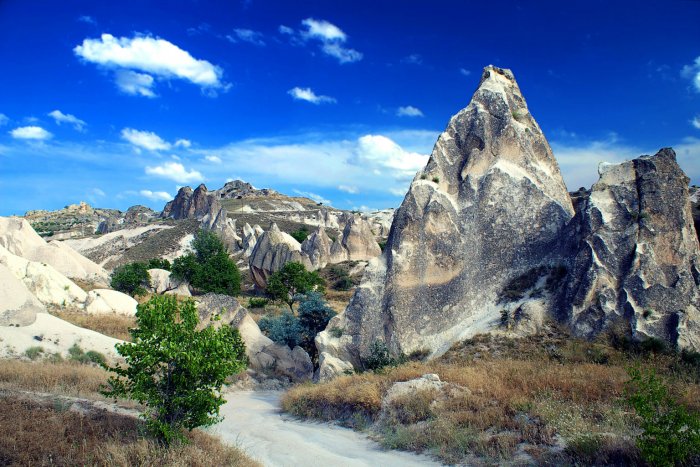 anadolunun-buyuleyici-guzelligi-kapadokya-1445347138-7