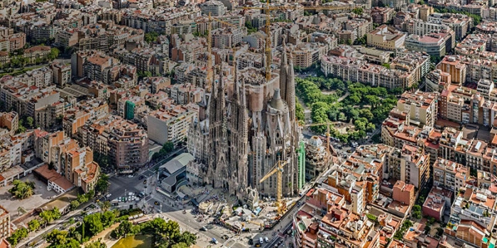Antoni Gaudi kimdir?