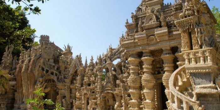 Bir postacının sıra dışı kalesi: Le Palais Ideal