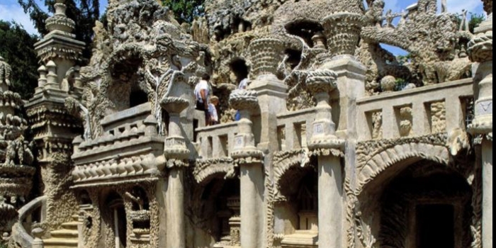 Bir postacının sıra dışı kalesi: Le Palais Ideal