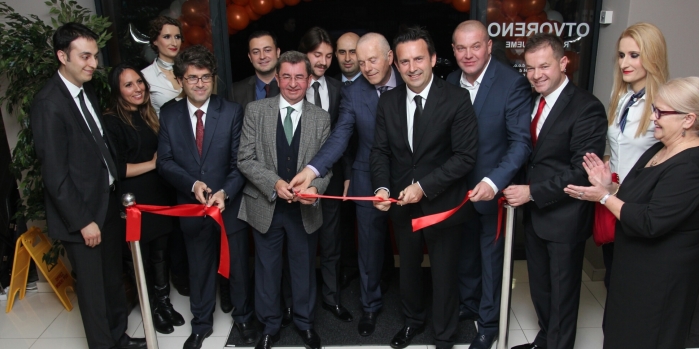 Doğtaş mağaza atağını sürdürüyor