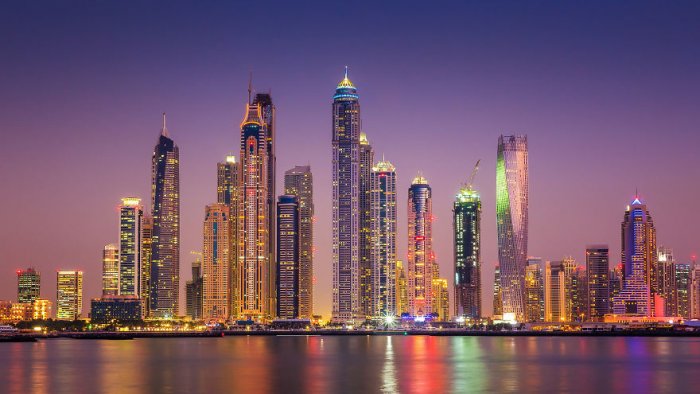 dubai-binalari-geceleri-nasil-gorunur-1458226071-2