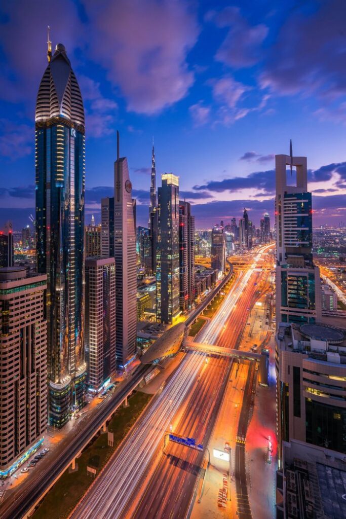 dubai-binalari-geceleri-nasil-gorunur-1458226071-3