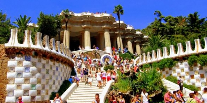 Dünyanın en gösterişli meydanı: Park Güell