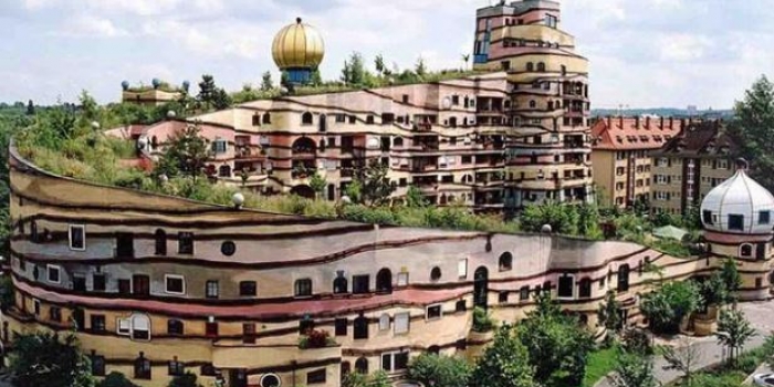 Dünyanın en ilginç binaları ve hikayeleri