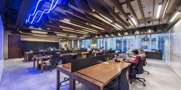 ‘En iyi ofis projesi’ seçilen Apa Nef Plaza’da hayat başladı