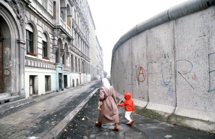fotograflarla-berlin-duvari-1460983049-10