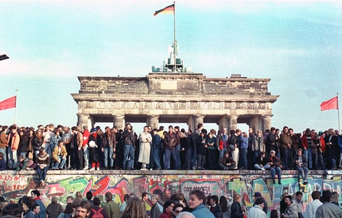 fotograflarla-berlin-duvari-1460983049-14
