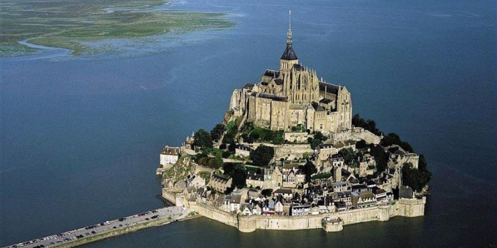 Fransa'nın büyülü manastırı: Mont Saint Michel