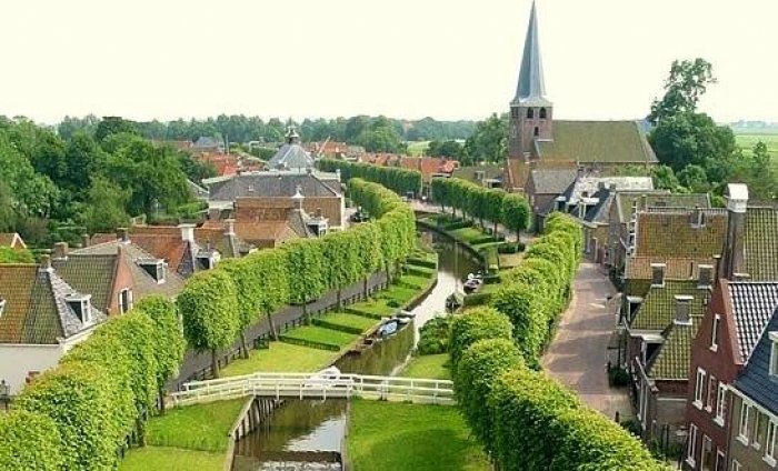 hollandanin-ruya-kasabasi-giethoorn-1445336959-6