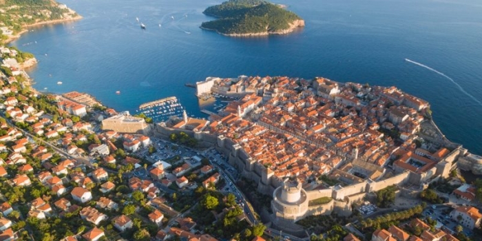 İstanbul'a, Roma modeli dönüşüm