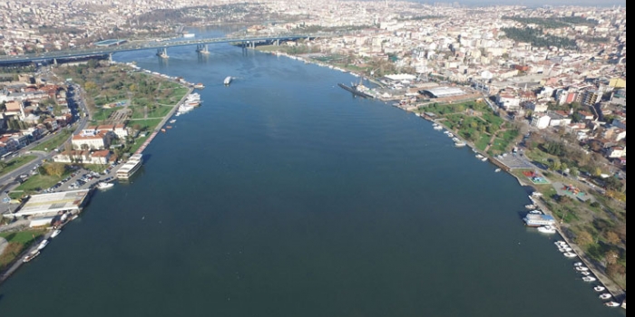 İstanbul'a, Roma modeli dönüşüm