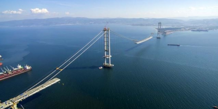 İzmit Körfez Geçiş Köprüsü havadan görüntülendi