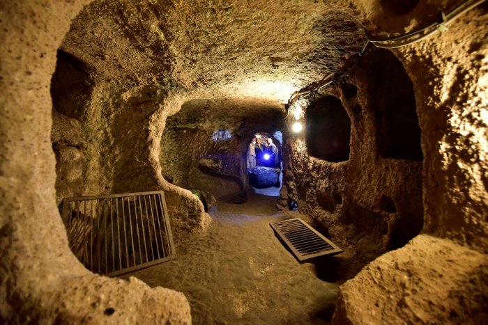 kapadokyanin-yeralti-sehirleri-1463751373-4