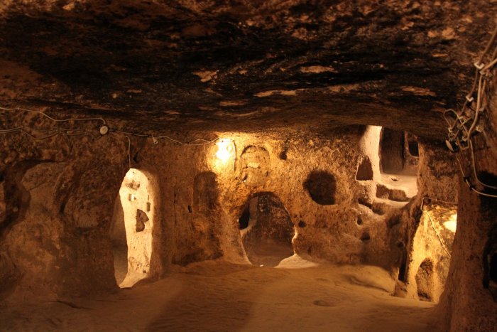 kapadokyanin-yeralti-sehirleri-1463751373-5