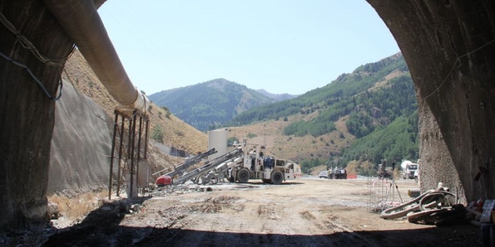 Karadeniz'in virajlarına tünel çözümü