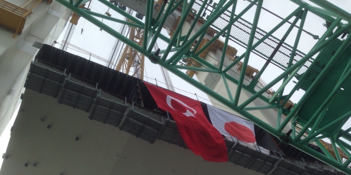 Körfez Köprüsü’nde ilk tabliye yerleştiriliyor
