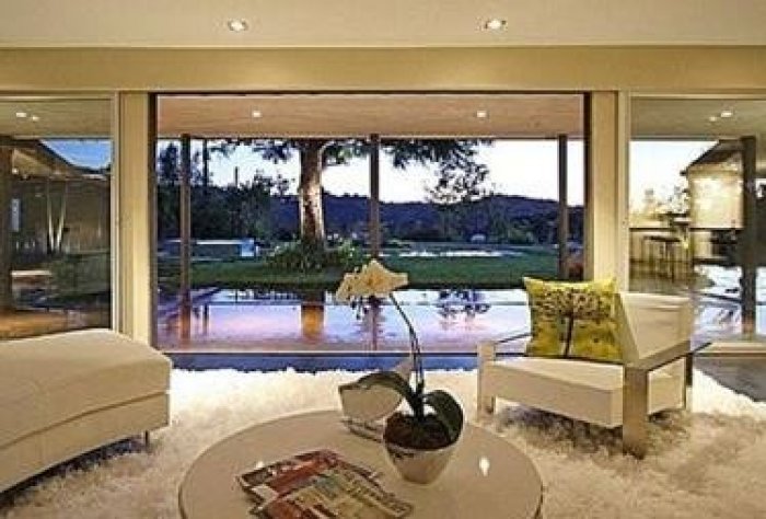 miley-cyrusun-evi-1458226029-1