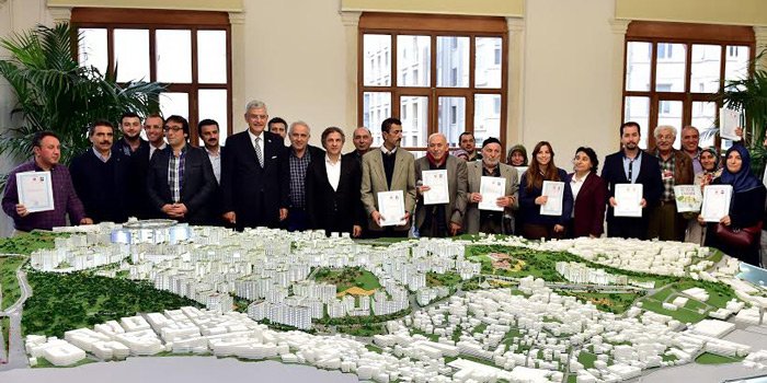 Okmeydanı dönüşümünde tapu teslimleri sürüyor