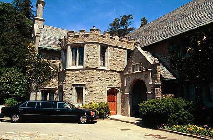 Playboy Malikanesi artık huzur evi!