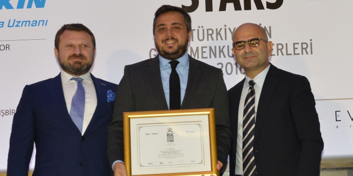 Real Estate Stars'tan Nef'e üç ödül