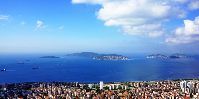 Royal Garden'de teslime doğru