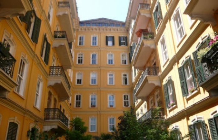 tarihi-dogan-apartmani-1445345452