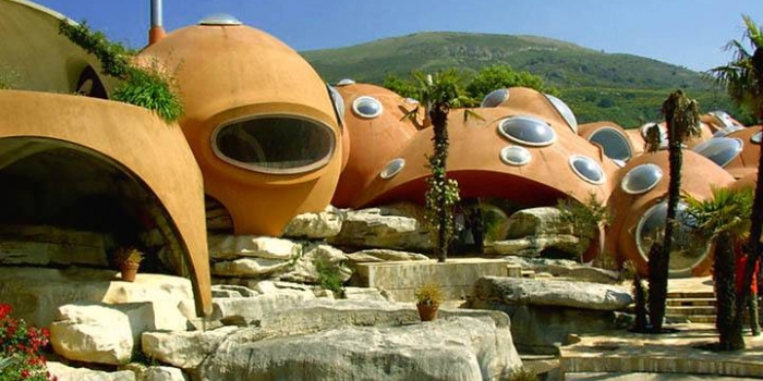 Tüm Pierre Cardin'in Baloncuk Sarayı