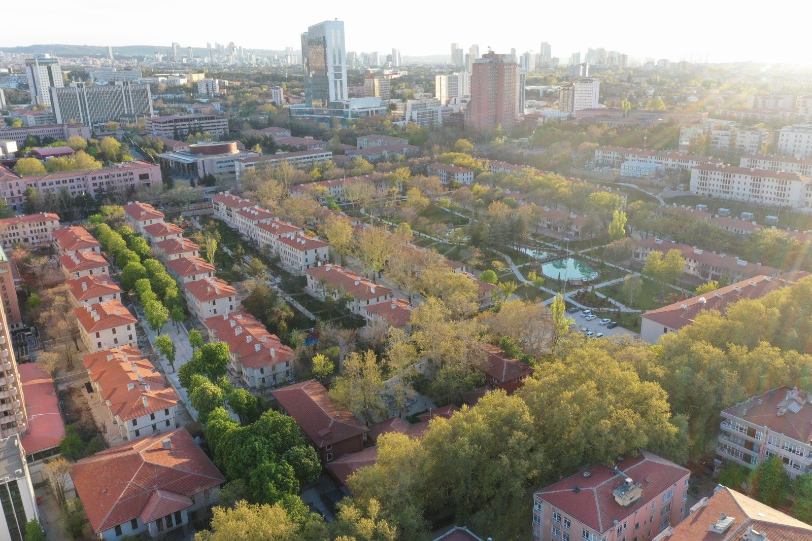 DÜN, BUGÜN VE YARIN SARAÇOĞLU MAHALLESİNDE BULUŞUYOR