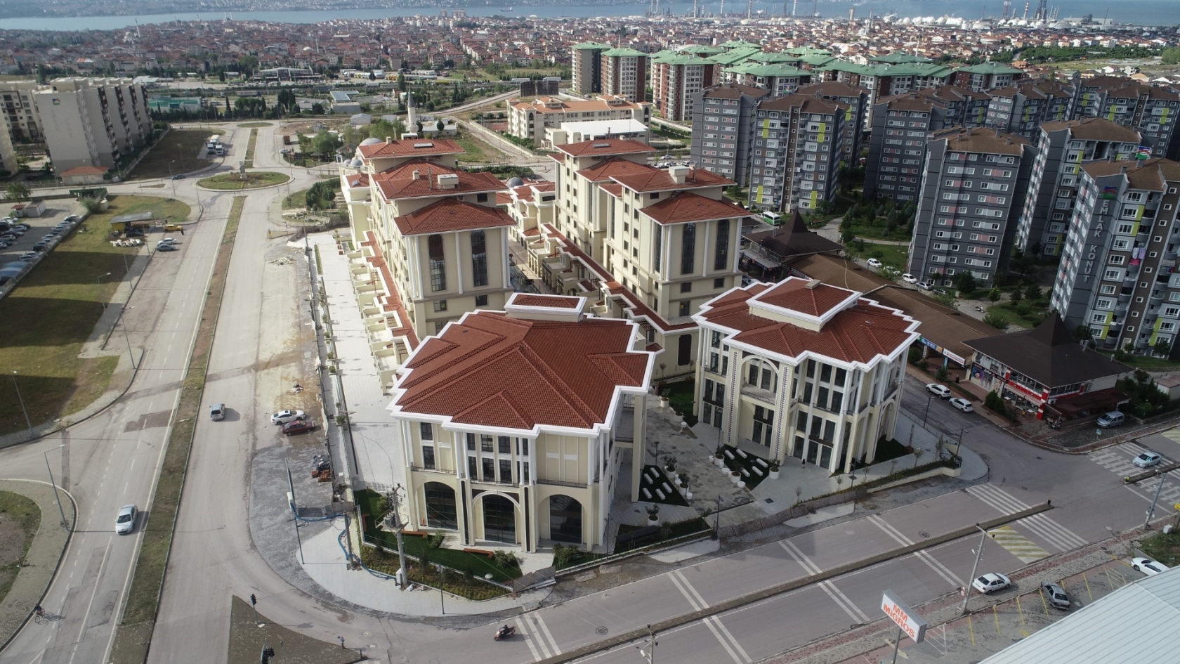 KÖRFEZKENT ÇARŞI
